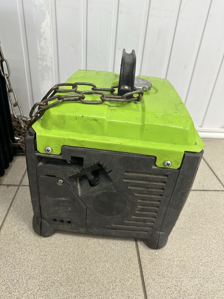 Инверторный генератор Zipper ZI-STE1100IV
