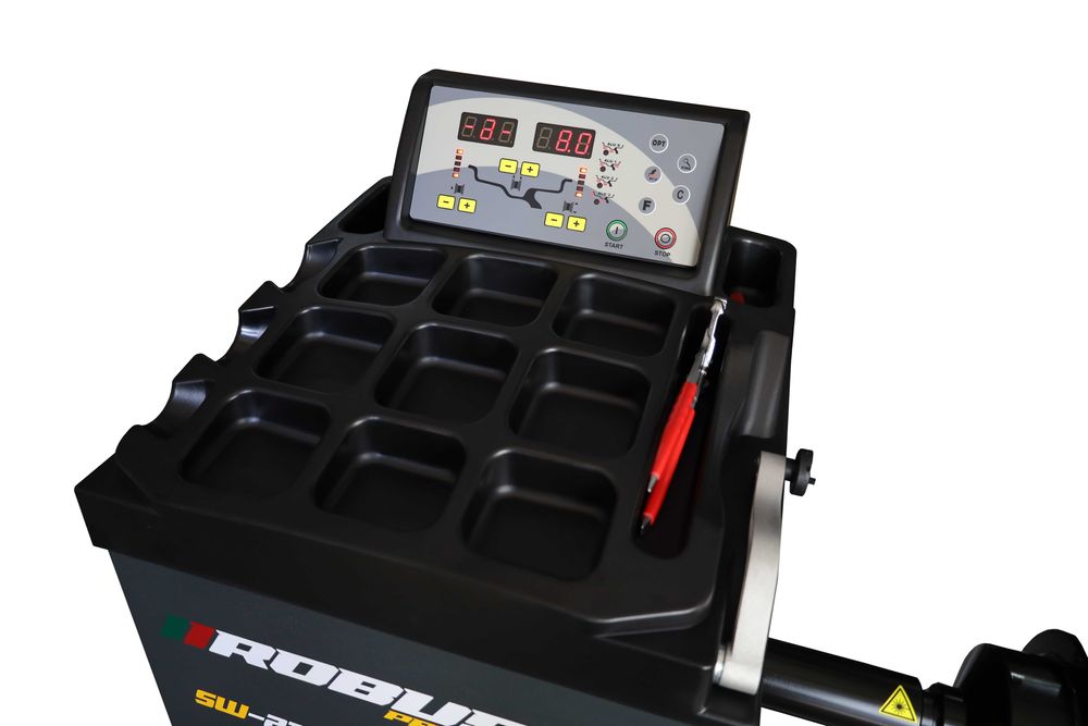 Wyważarka automatyczna Robusto z laserem i ramieniem pomiarowym 230V