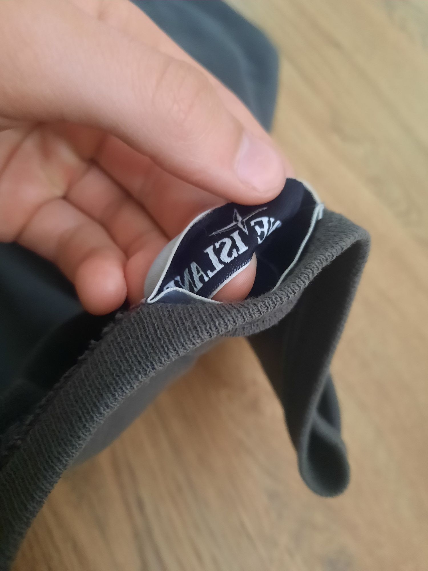 Stone Island [M]