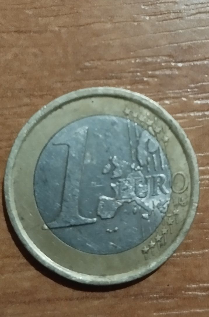 Продається монета з Італії дуже цінна.