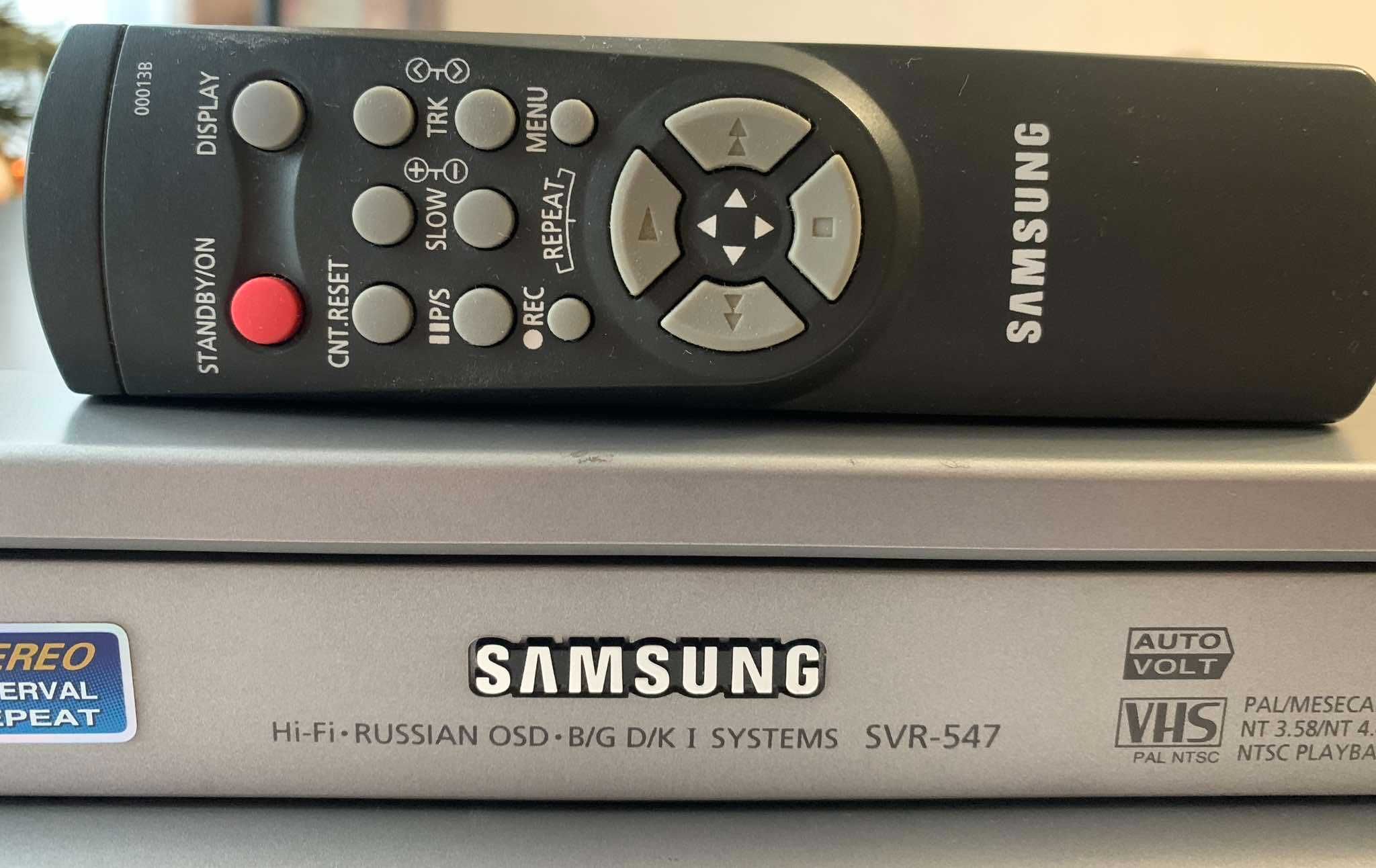 Відеоплеер Samsung SVR 547