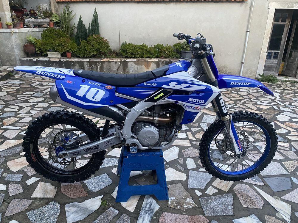 Yamaha yzf 450.