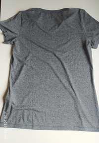 Under Armour T-shirt S