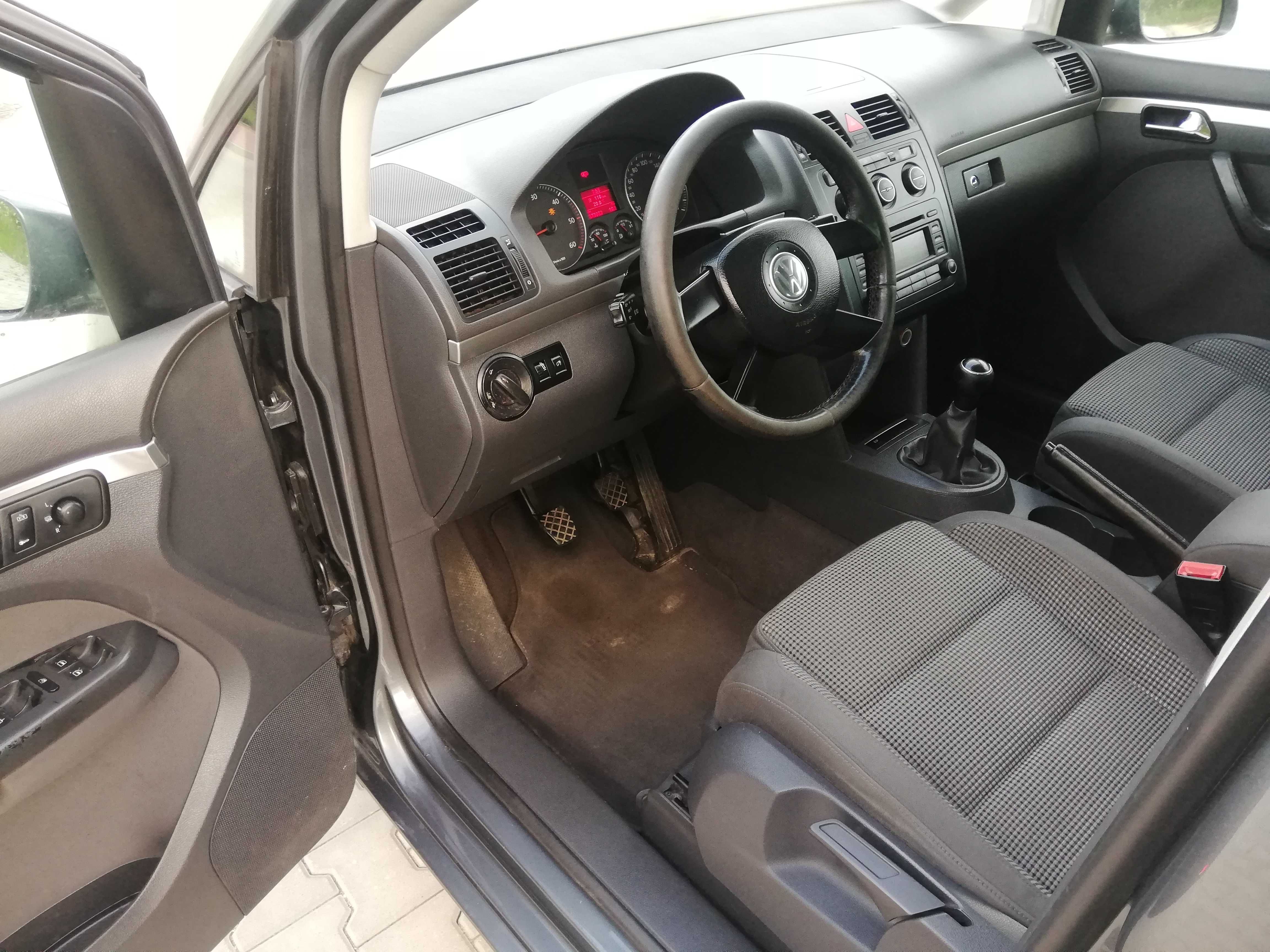Volkswagen Touran TDI z Niemiec BEZ RDZY Xenon Climatronic Szyberdach