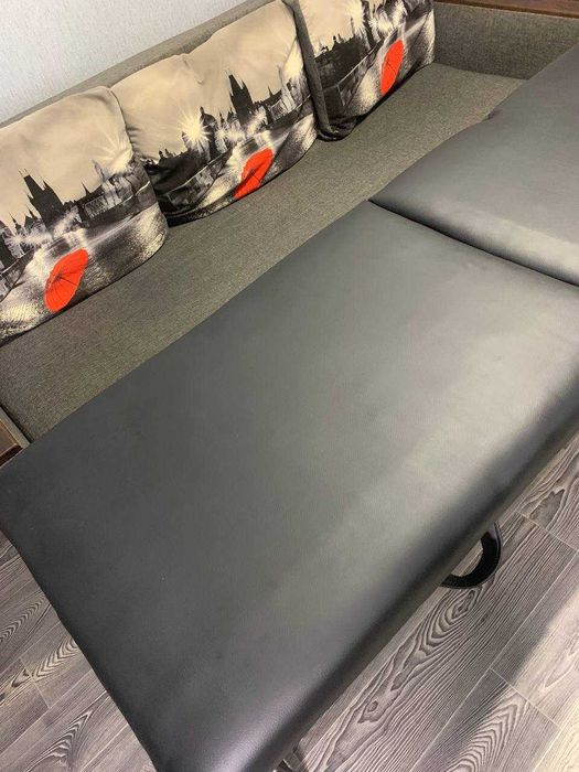 Кушетка для нарощуваня вій