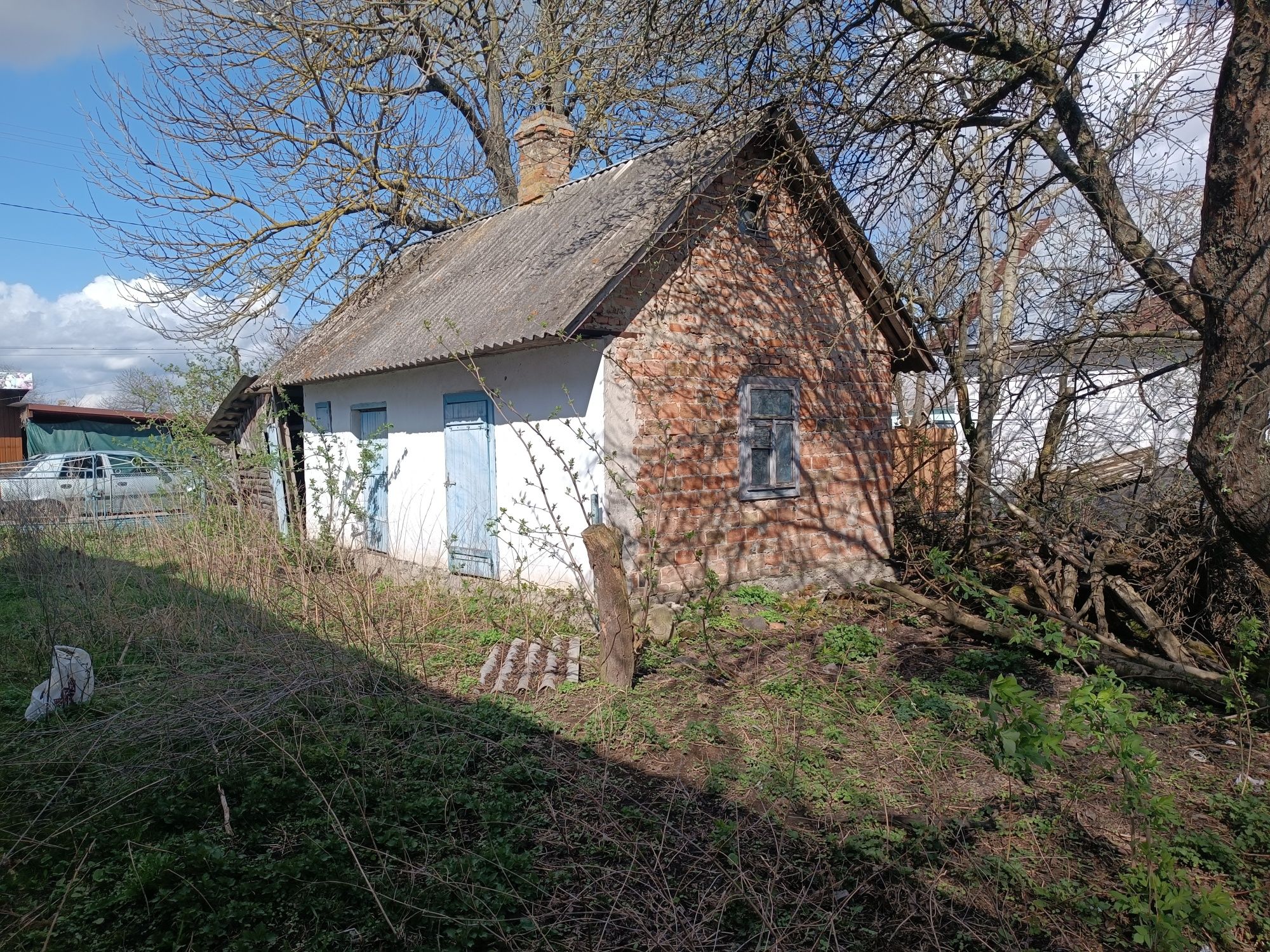 Продам цегляний будинок в селі Забороль.