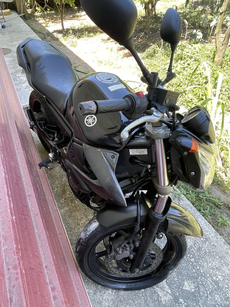 Xj6 acidentada ( urgente )