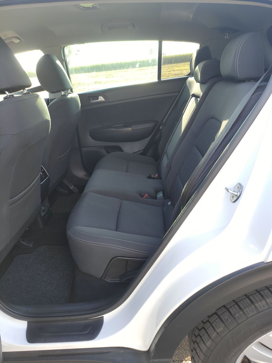 KIA SPORTAGE 2017r 1.7 CRDI 115 KM//Kamera//Navi//Bezwypadkowy//