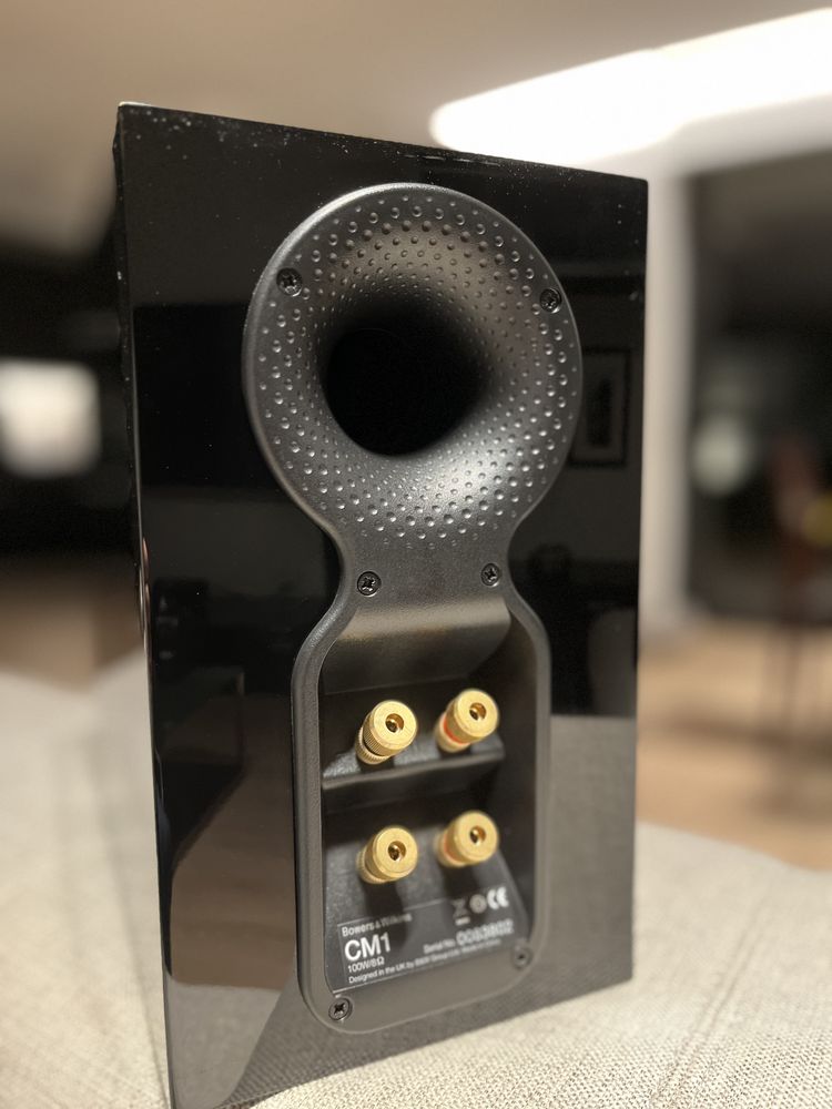 Colunas Audio B&W CM1