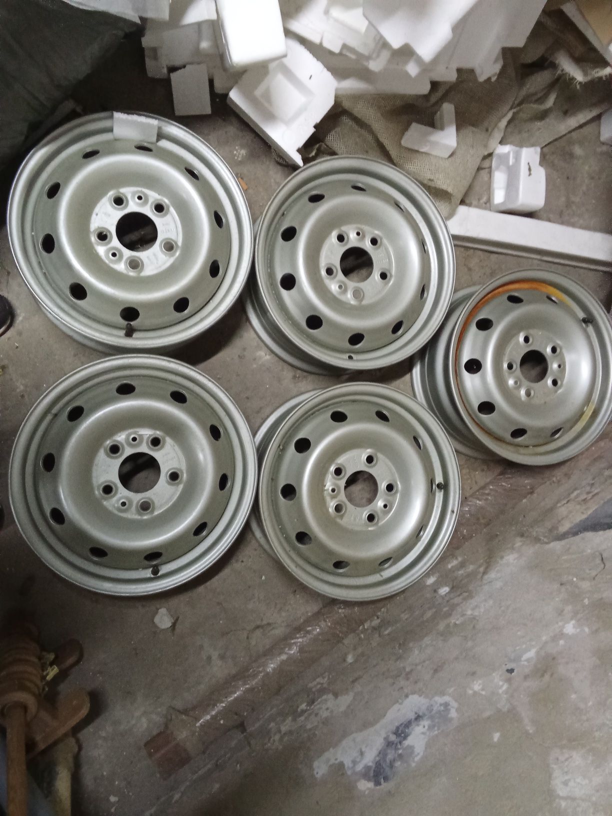 Felgi 15H2xJ6 Iveco 5 szt.