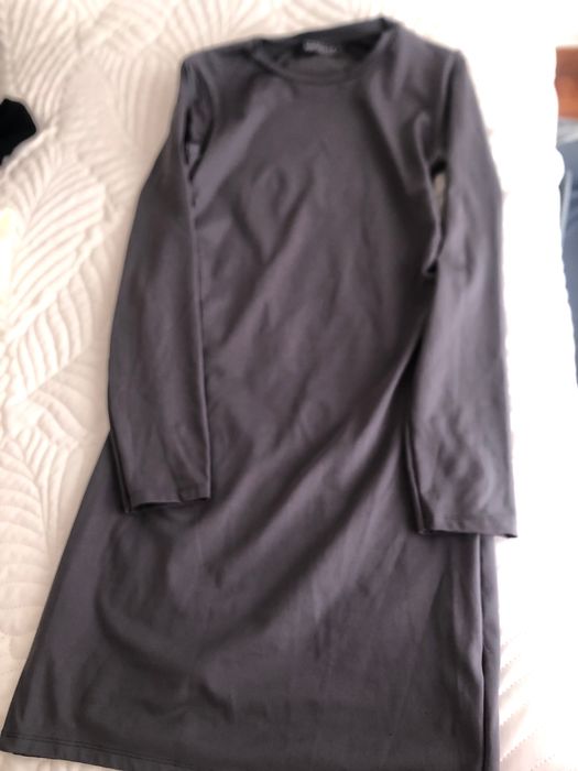 Vestido cinzento
