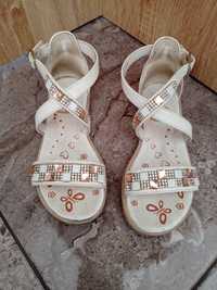 Białe sandały z cyrkoniami Neli Blu 28 CCC