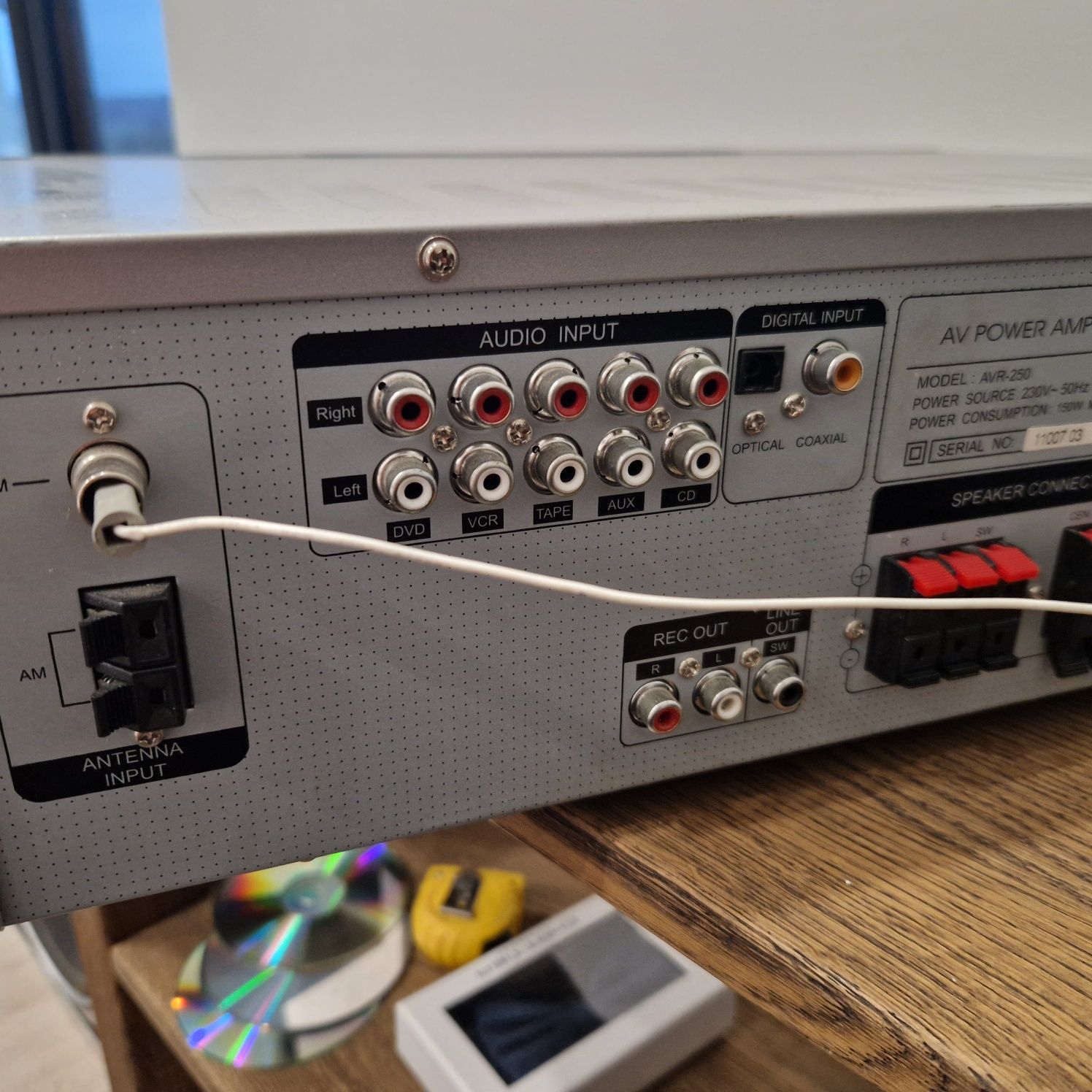 Amplituner eltax avr-250