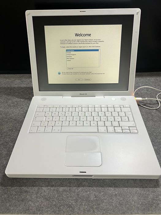 #1539 apple iBook G4 A1134 laptop