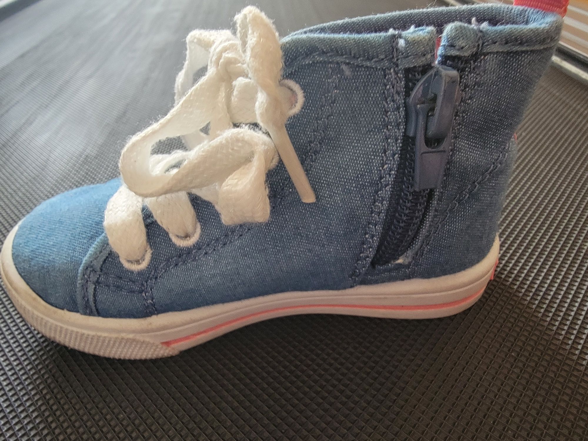 Carter's buty / trampki dla dziewczynki rozmiar 20