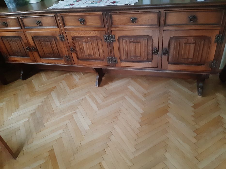 Старовинний комод