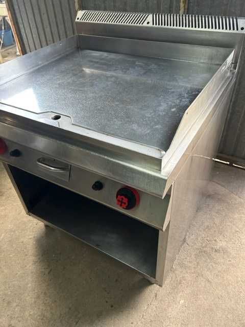 Chapa fry-top em cromoduro a gás