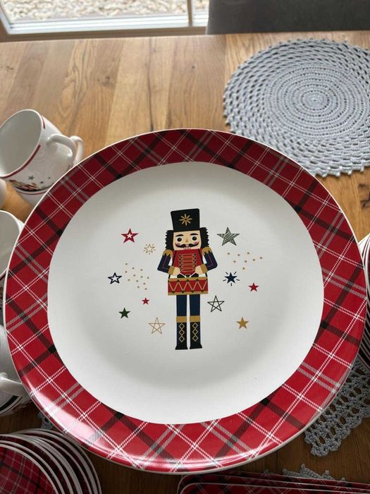 Zastawa świąteczna CHRISTMAS NUTCRACKER - dziadek do orzechów