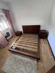 Cama e mesas de cabeceira