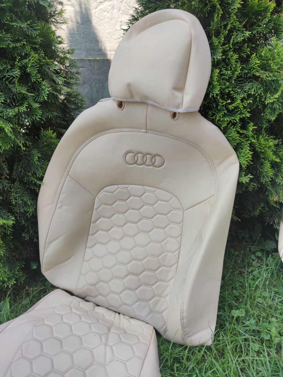 Чохли шкіряні Audi a4 b8