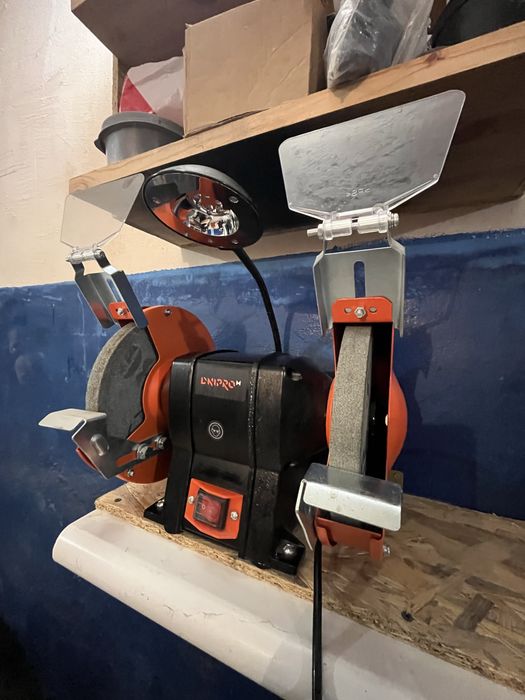 Точильний верстак Дніпро-М