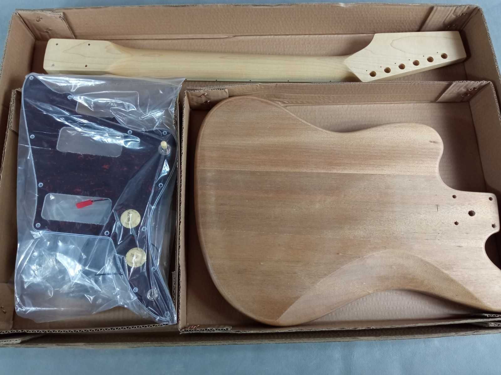 Zestaw do złożenia-DIY KIT-gitara  Harley Benton typ Jazzmaster P-90