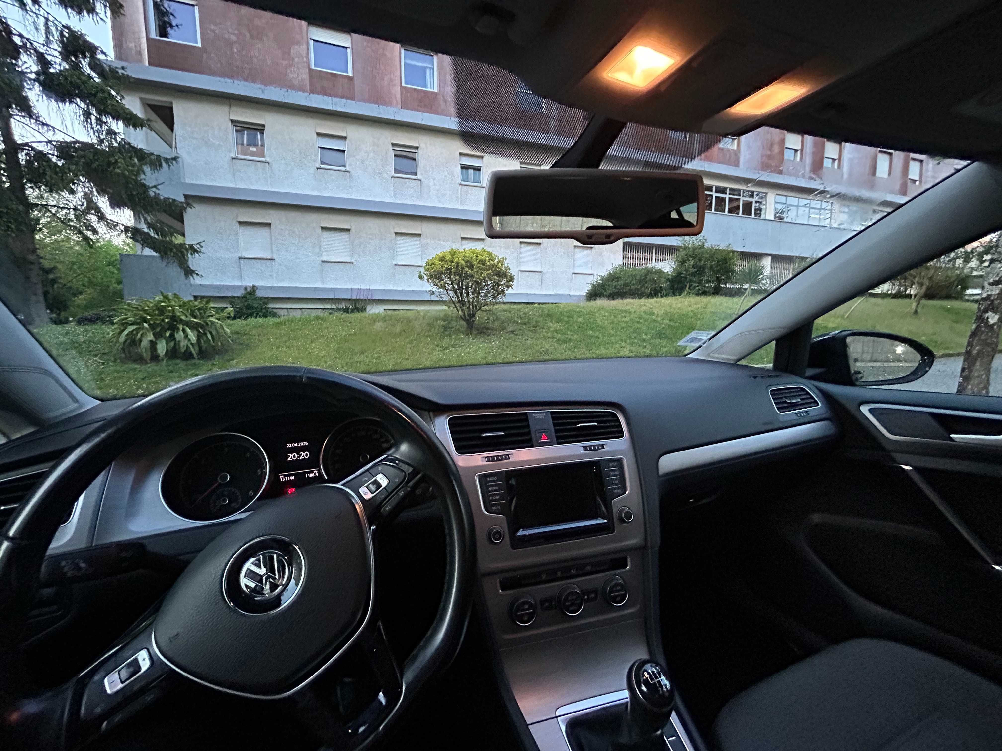 Volkswagen Golf VII 1.6 TDI BlueMotion 2015-S/Acidentes - Ótimo Estado