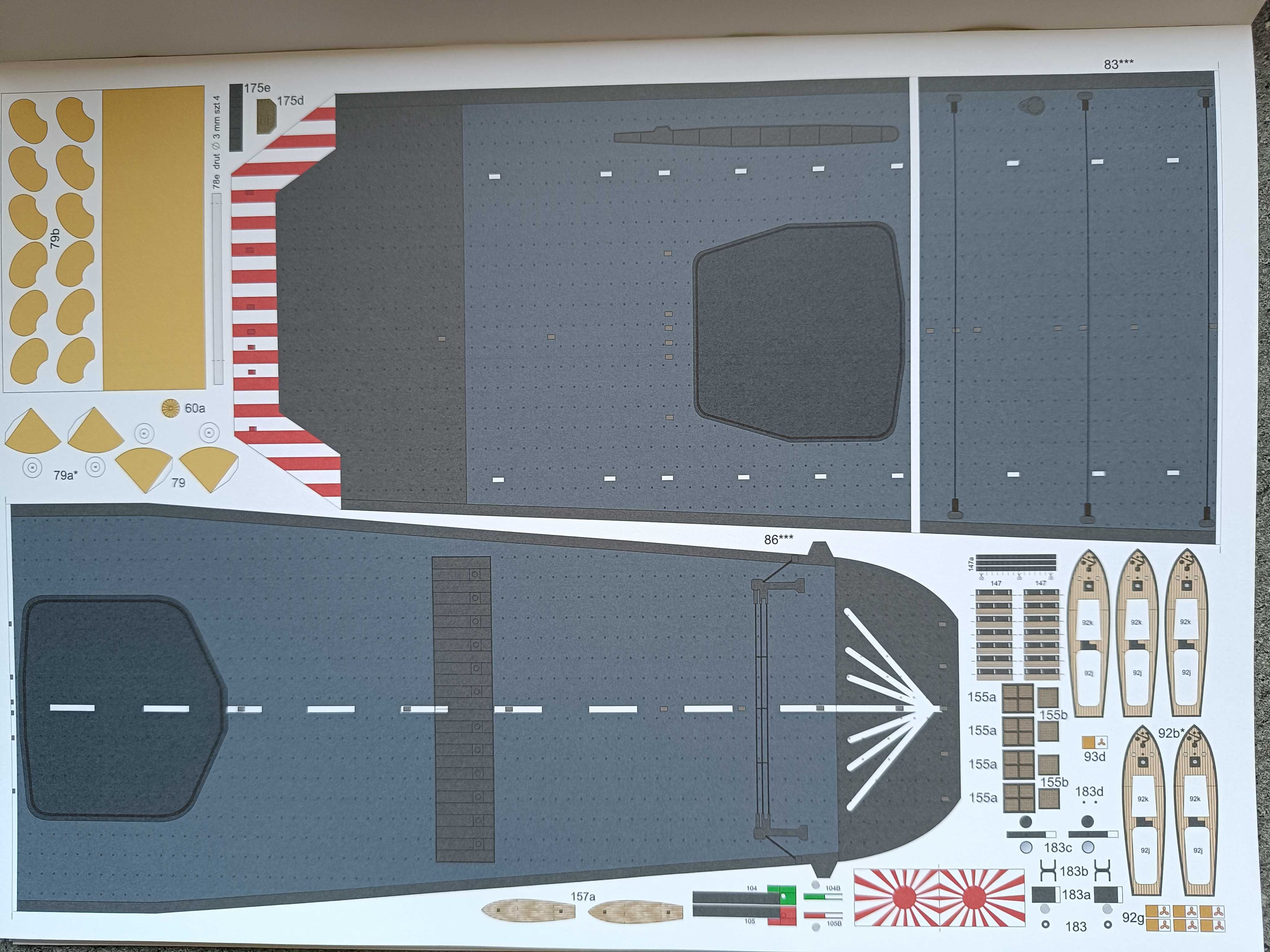 Model kartonowy Angraf 1/2013 : lotniskowiec  IJN TAIHO