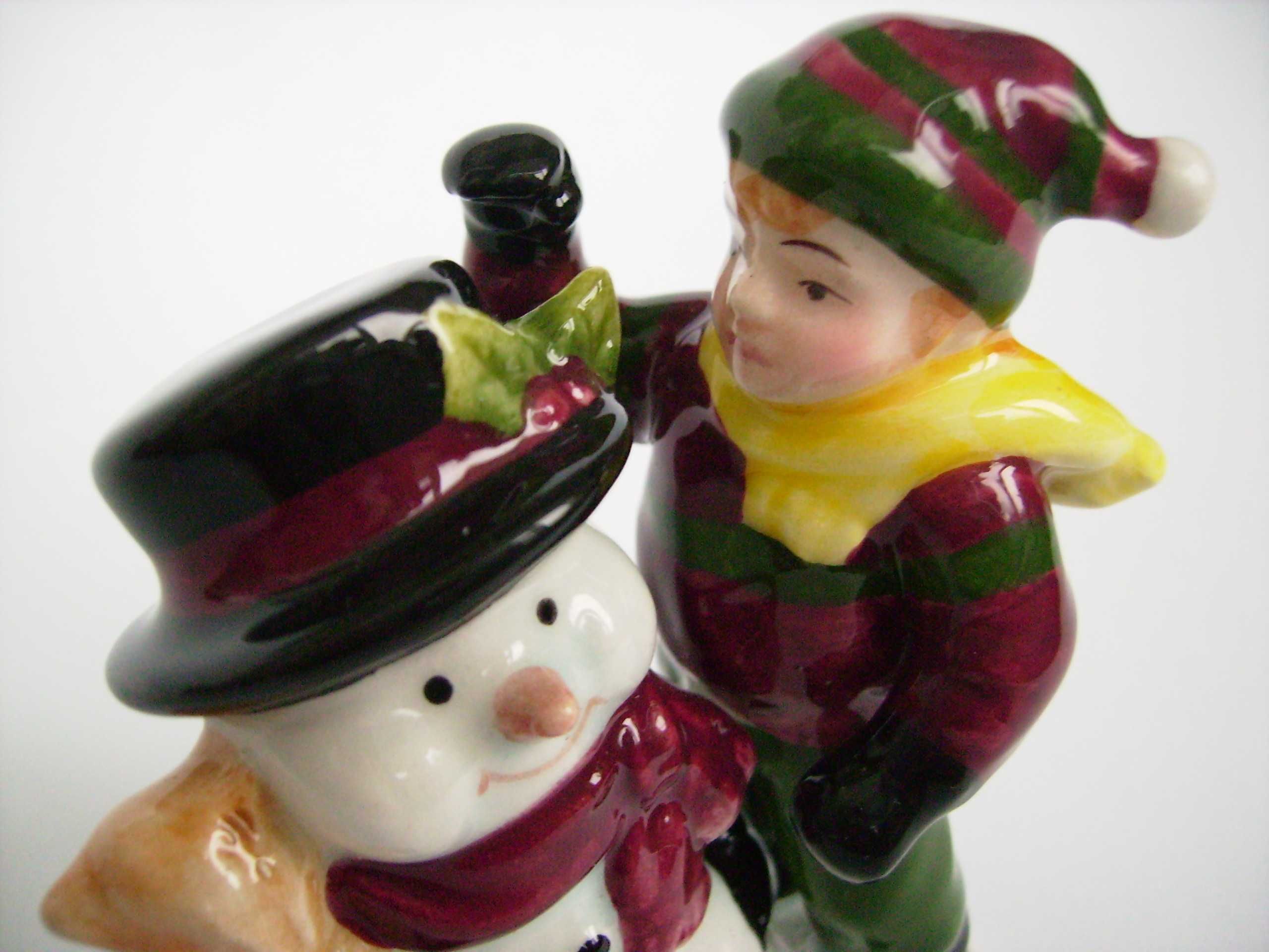 Фарфоровая статуэтка Aynsley Snowman & Boy Эйнсли Снеговик и Мальчик