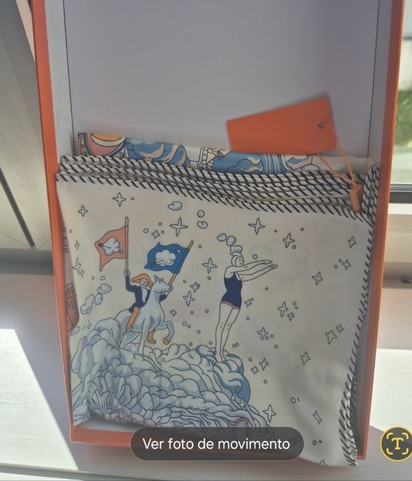 Lenço Hermes Paris