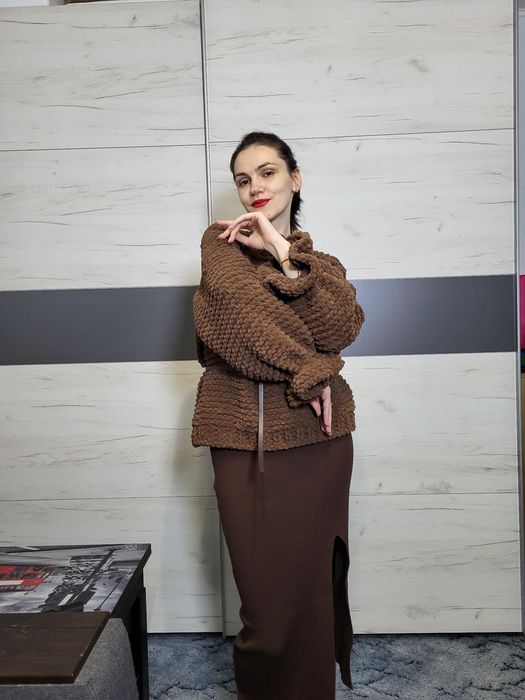 Плюшевий в'язаний светр