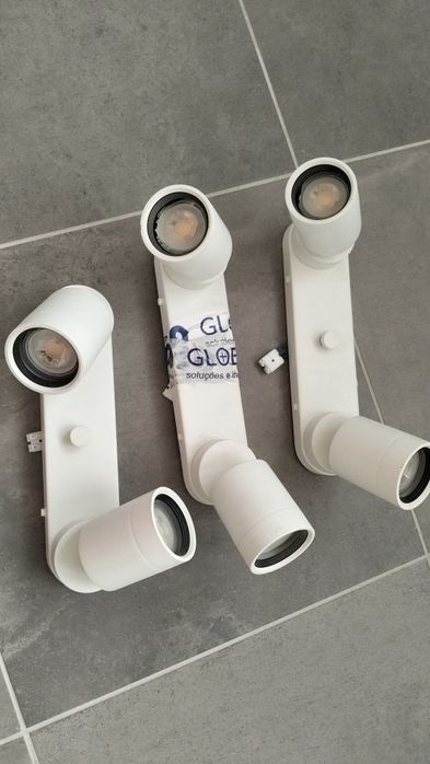 Candeeiro teto 2 focos Led amarela