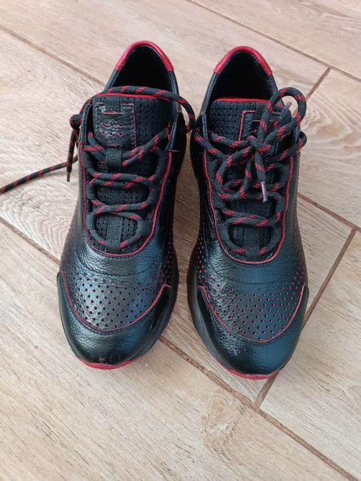 Кросівки,взуття MIDA 37 р.