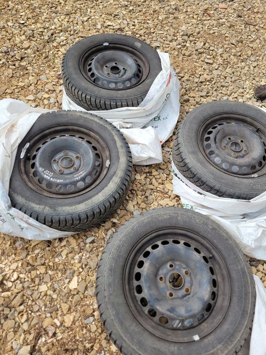 Opony zimowe z felgami do Audi A3 8p