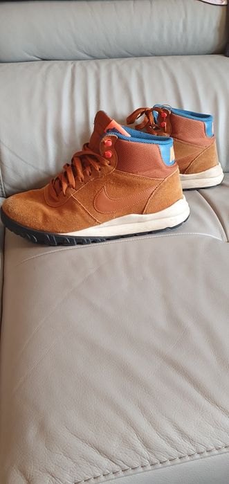 Buty meskie Nike Hoodland Suede 42.5