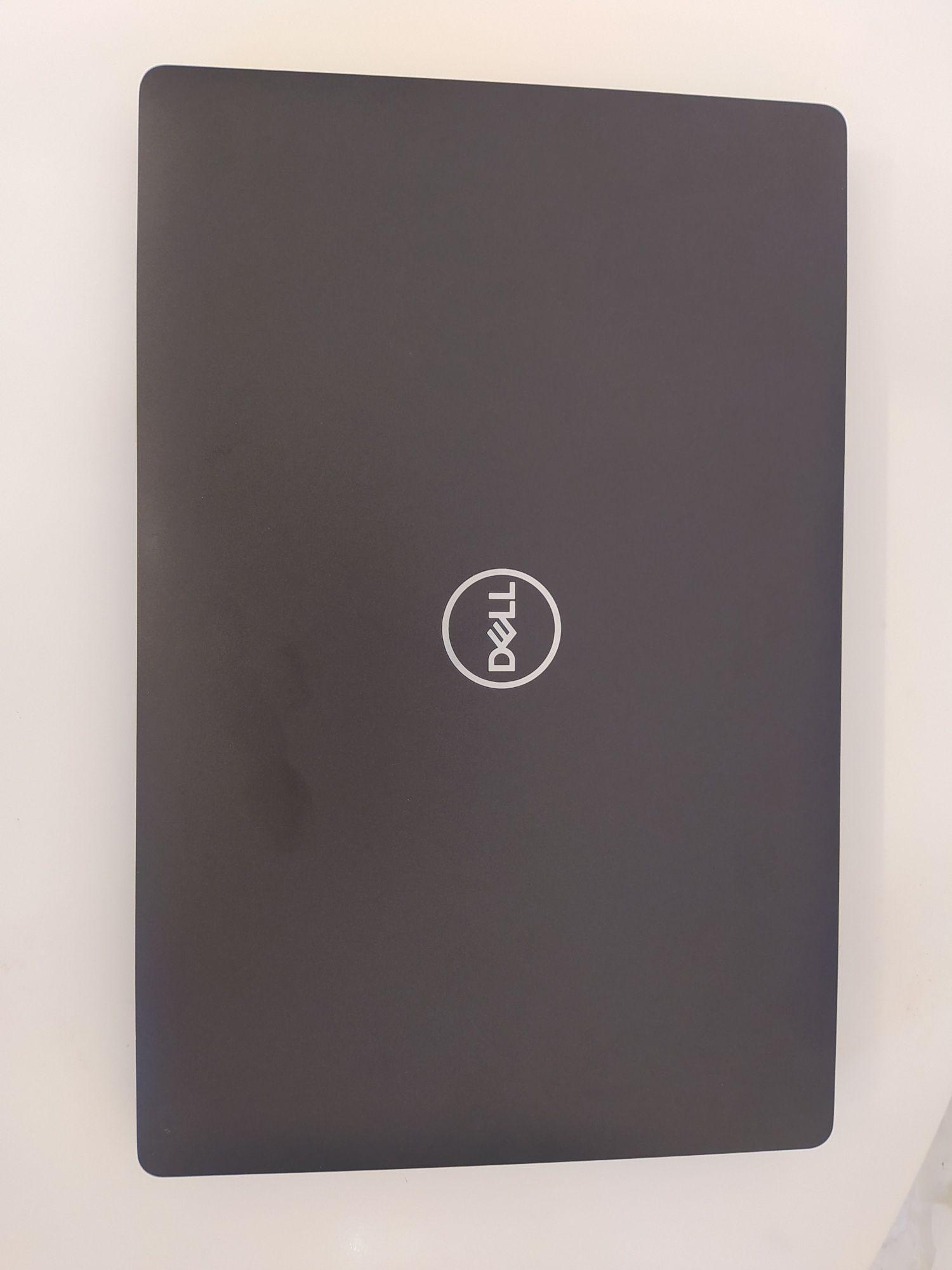 Dell Latitude 5501/15,6"FHD IPS/i7-9850H/16Gb/256Gb