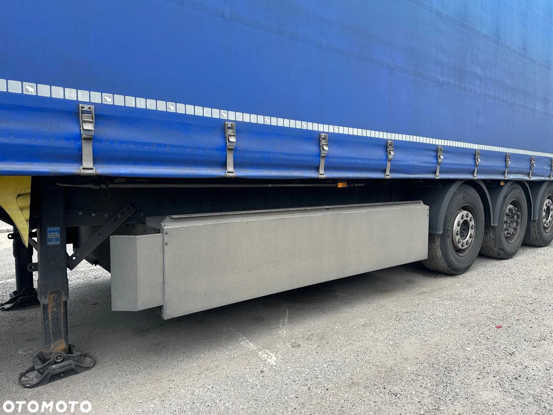 Schmitz Cargobull SCB S3T Schmitz / тентована / XL / 2X підйомні осі /