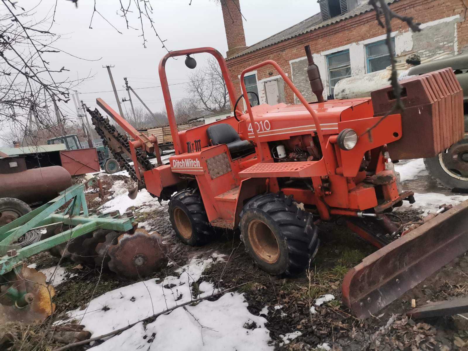 Траншеєкопач траншеекопатель