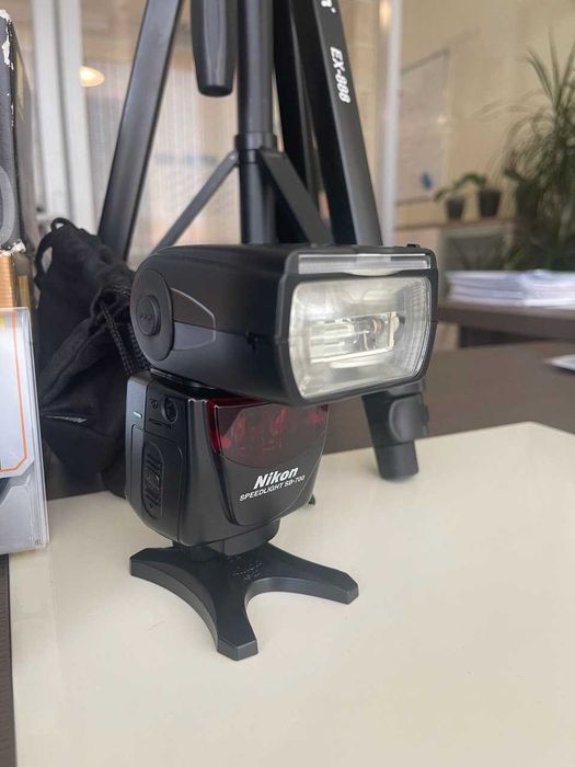 Nikon D3100, DX 18-105mm, DX 35mm, SB-700(new), штатив+фильтр+сумка