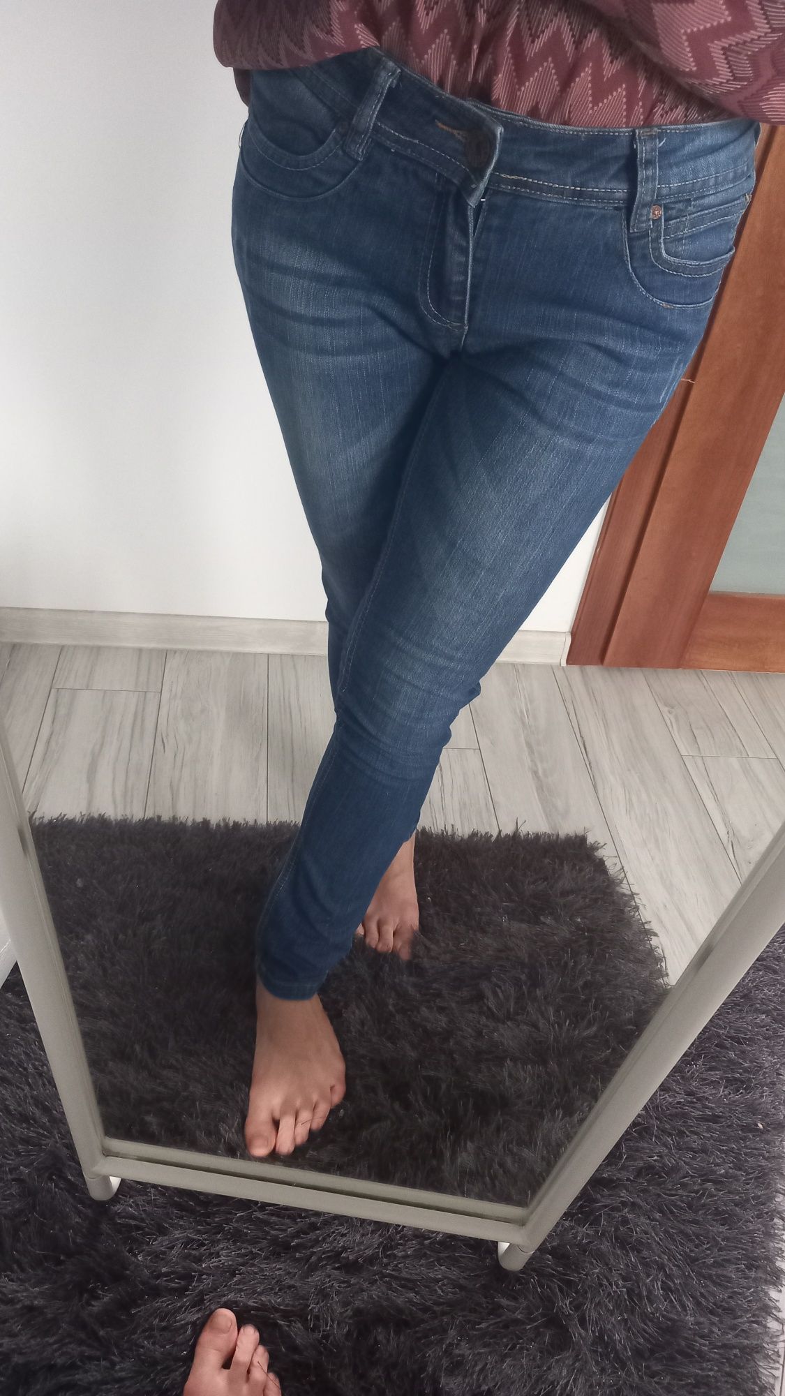 Spodnie jeans damskie