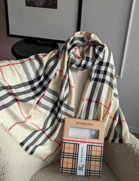 Шарф палантин Барбери бежевый Турция