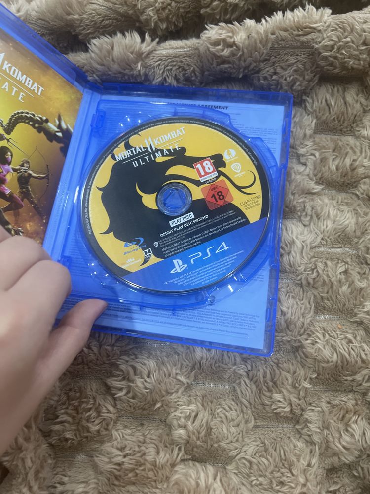 Диск на пс4 Mortol Kombat 11 Ultimate
