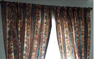 Cortinado tecido multicolor