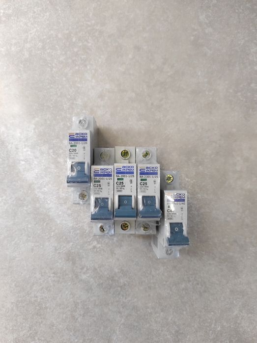 Автоматичний вимикач EATON, VIKO, Аско Укрем