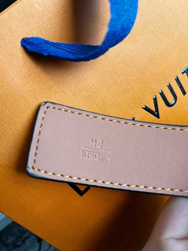 Louis Vuitton Damier belt
