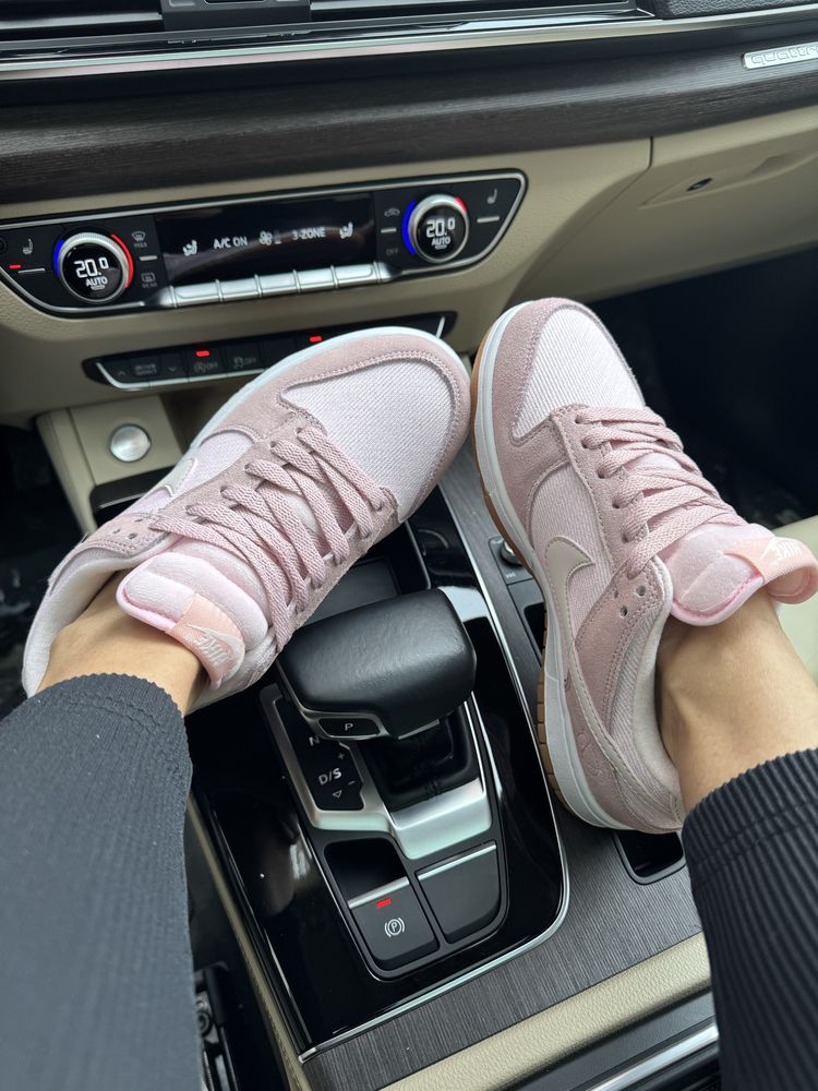 Nike Dunk Low Teddy Bear Pink