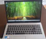 Laptop Acer Aspire 15,6 cala procesor Intel Core i5 2,42GHz 8 rdzeni