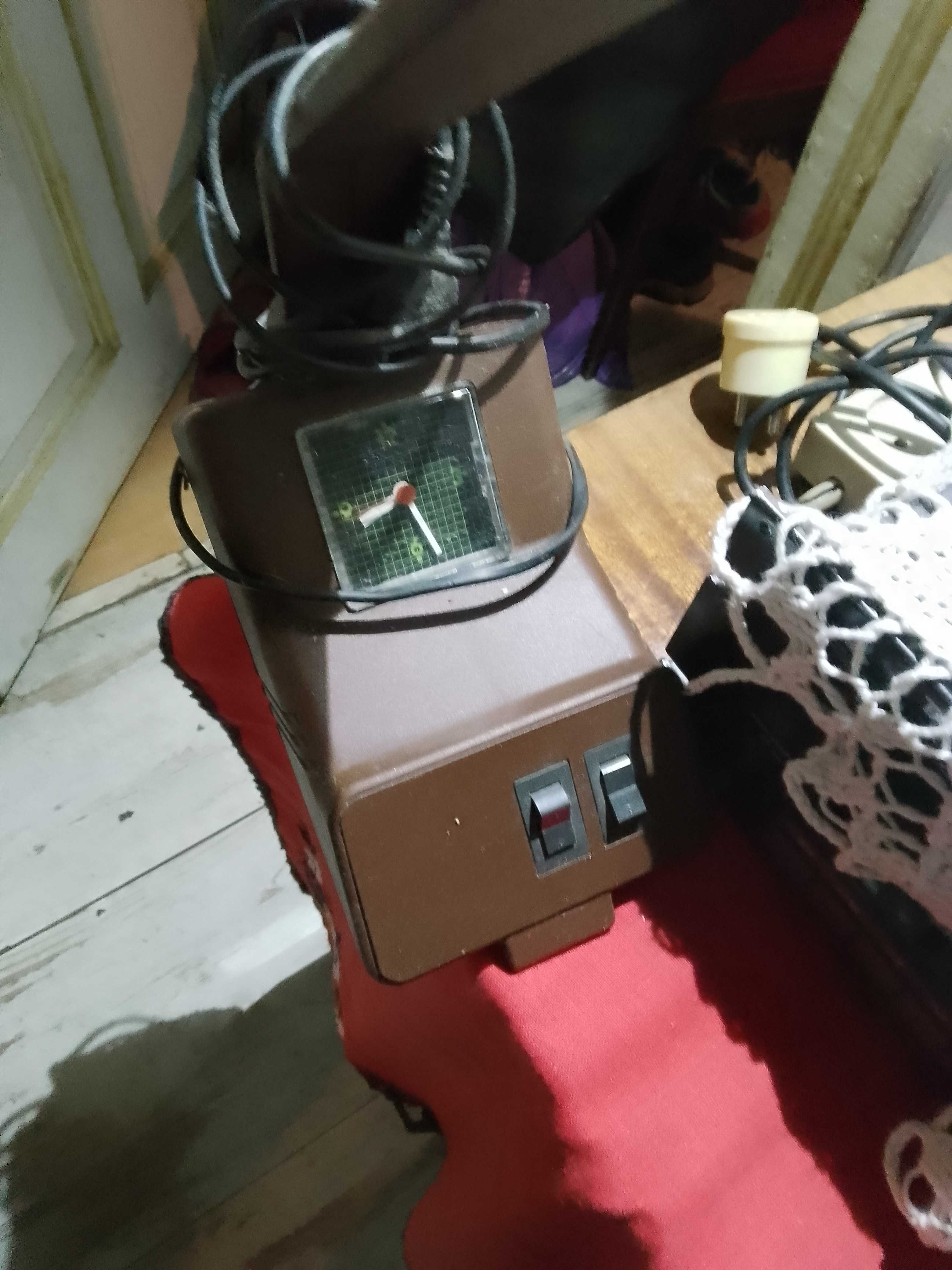 Lampa  z  perelu     sprawna