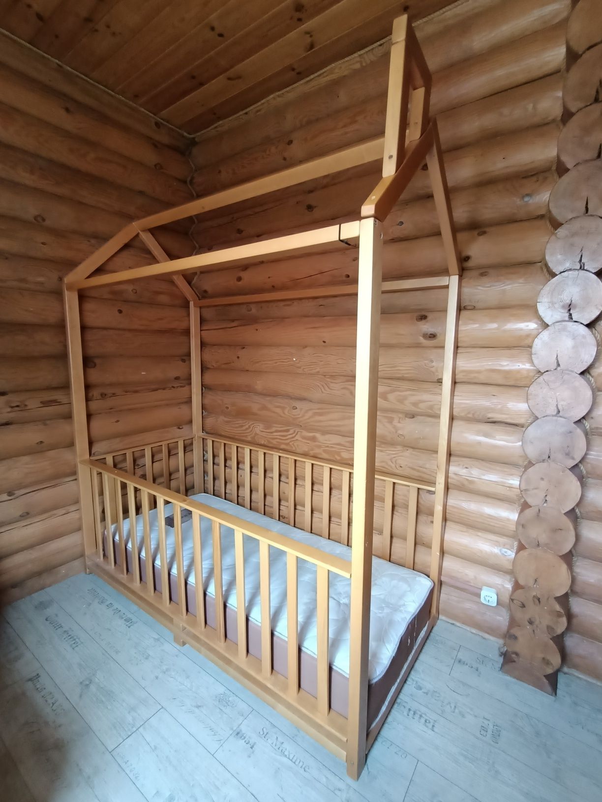 Ліжко будинок + матрац