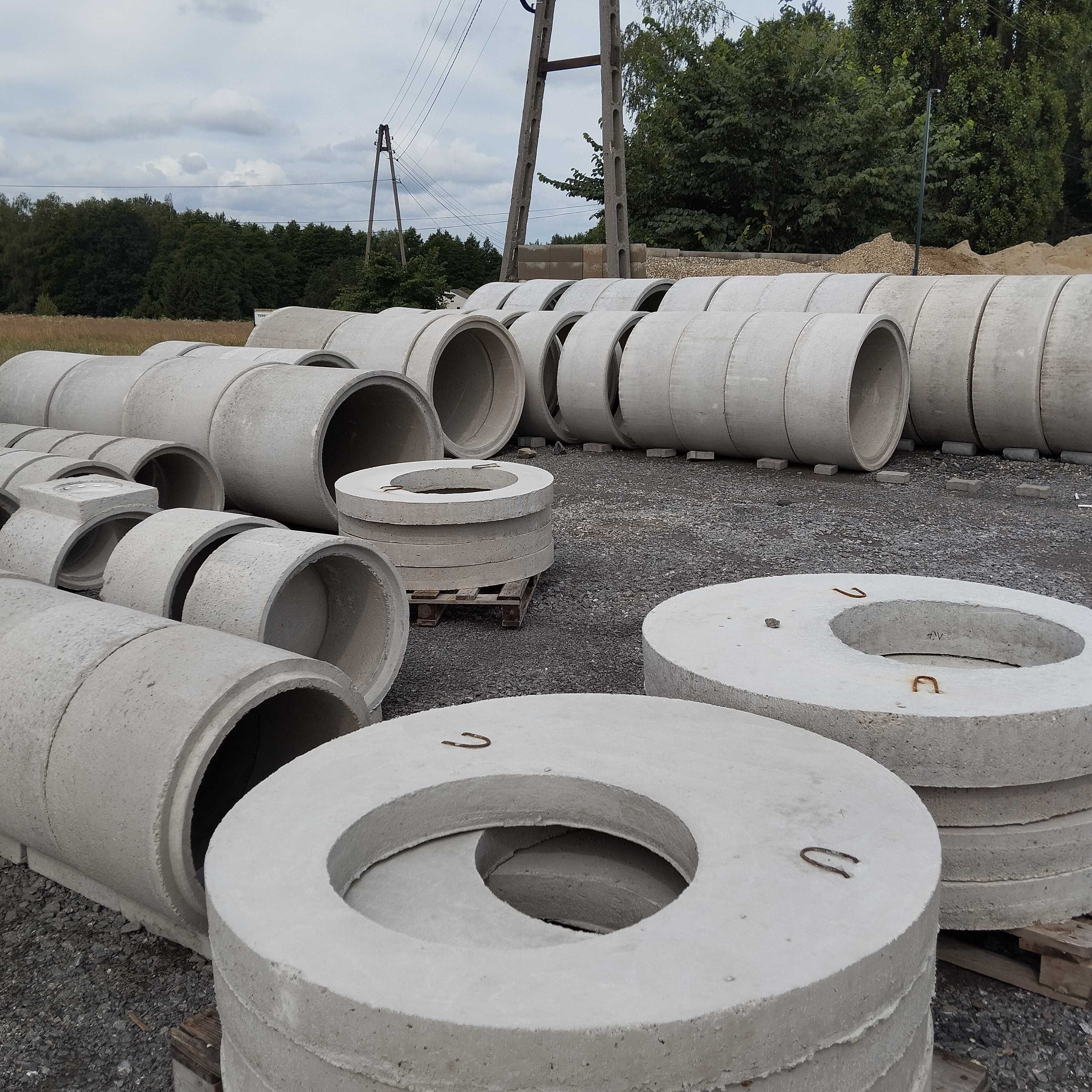 Wpusty Uliczne kręgi betonowe rury rura betonowa studnia szambo krąg